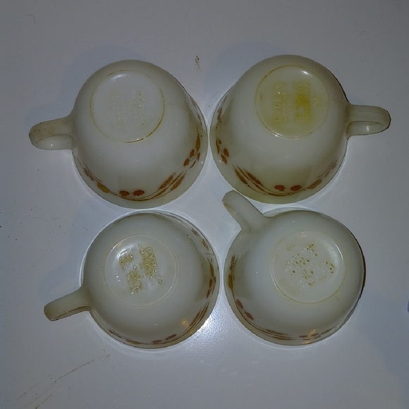 Pyrex White Mugs with Orange Floral Design - Picture 2 of 3